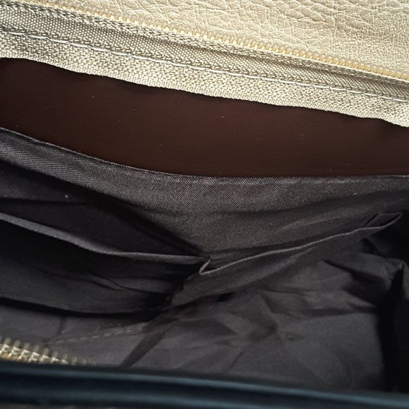 FAUX LEATHER CROSSBODY PURSE - Picture 7 of 8